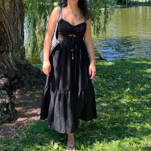 MADEWELL Ruched Keyhole Tiered Midi Dress Black - Picture 8 of 8